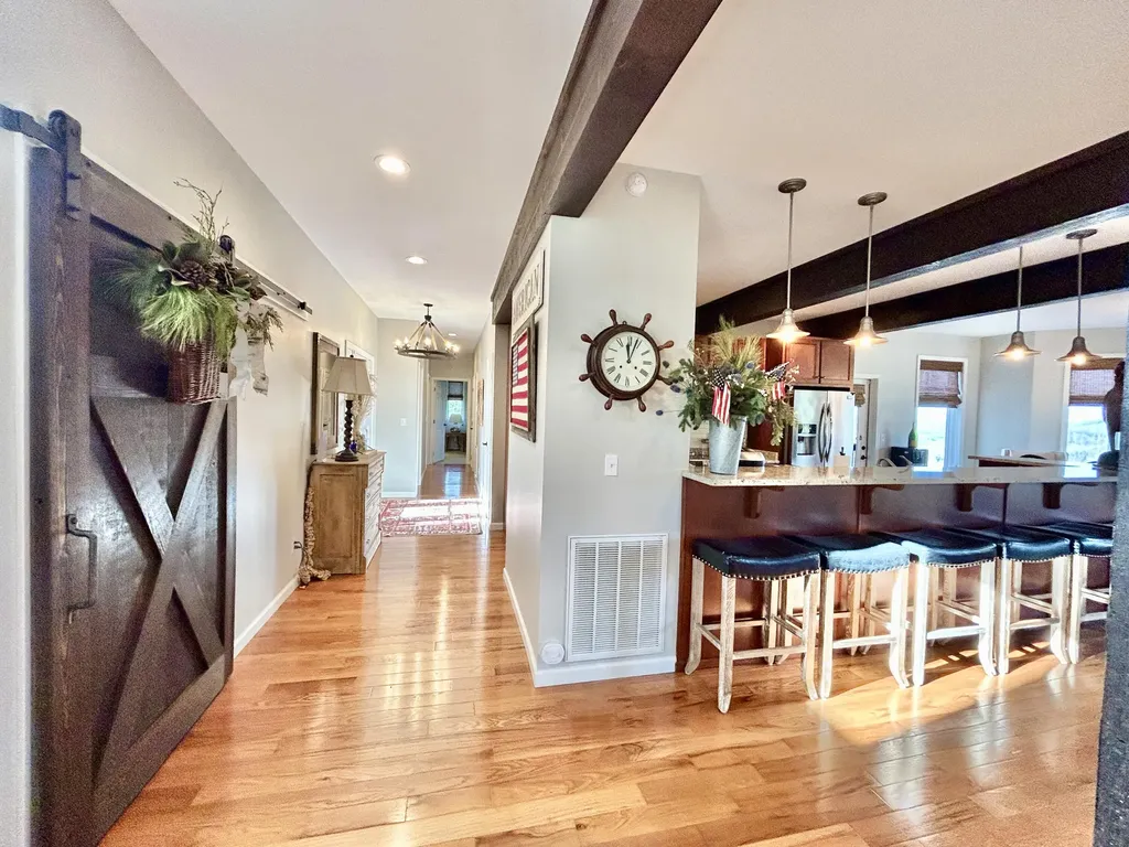 1166 Sandstone Point Trail Monticello KY 42633
