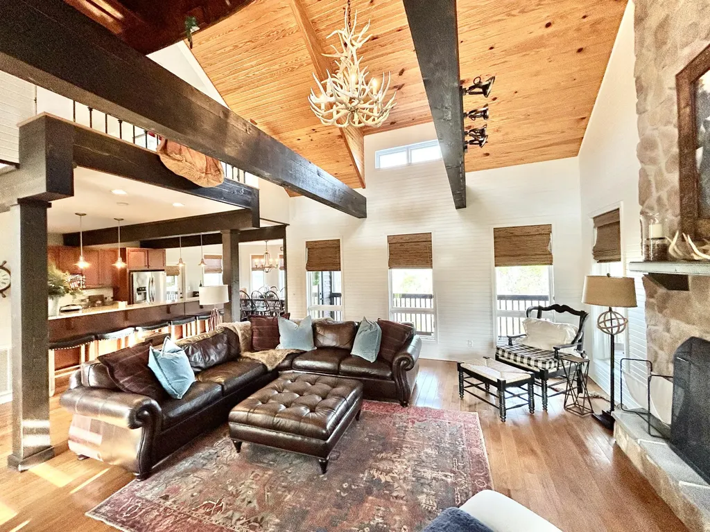 1166 Sandstone Point Trail Monticello KY 42633