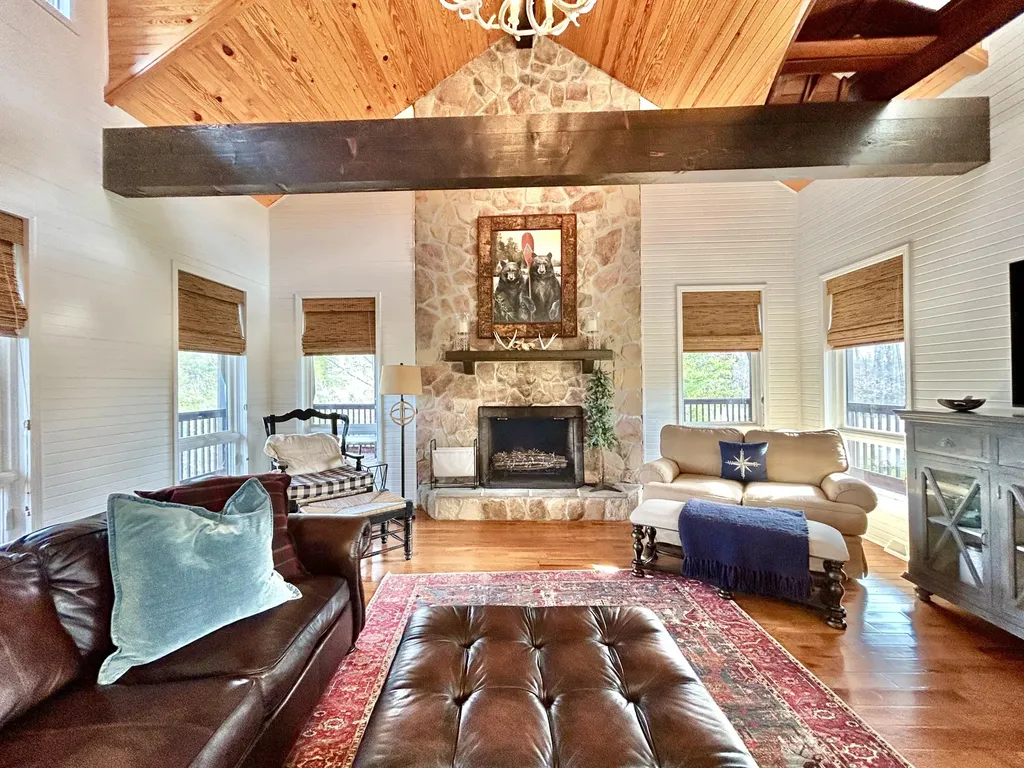 1166 Sandstone Point Trail Monticello KY 42633