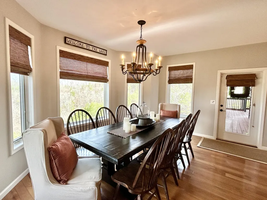 1166 Sandstone Point Trail Monticello KY 42633