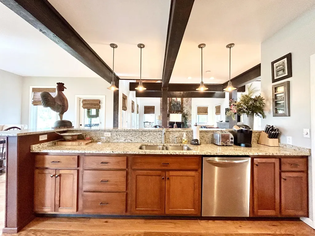 1166 Sandstone Point Trail Monticello KY 42633