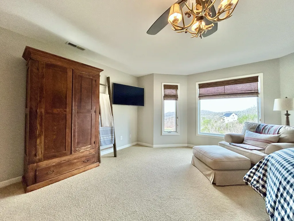 1166 Sandstone Point Trail Monticello KY 42633