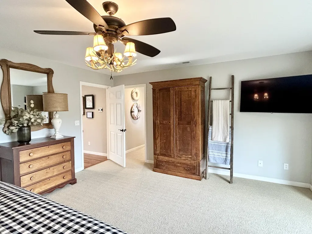 1166 Sandstone Point Trail Monticello KY 42633