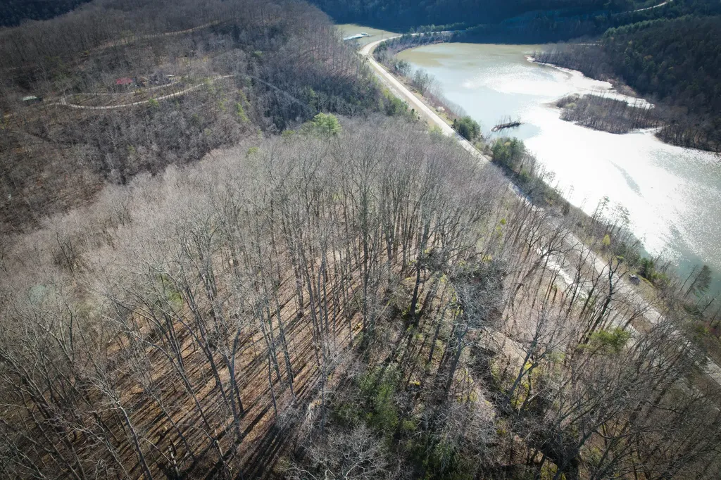 1 Whispering Oaks Road Wellington KY 40387