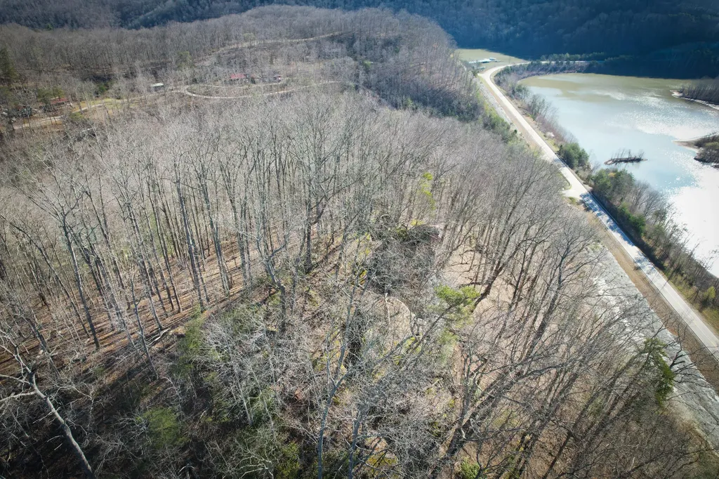 1 Whispering Oaks Road Wellington KY 40387