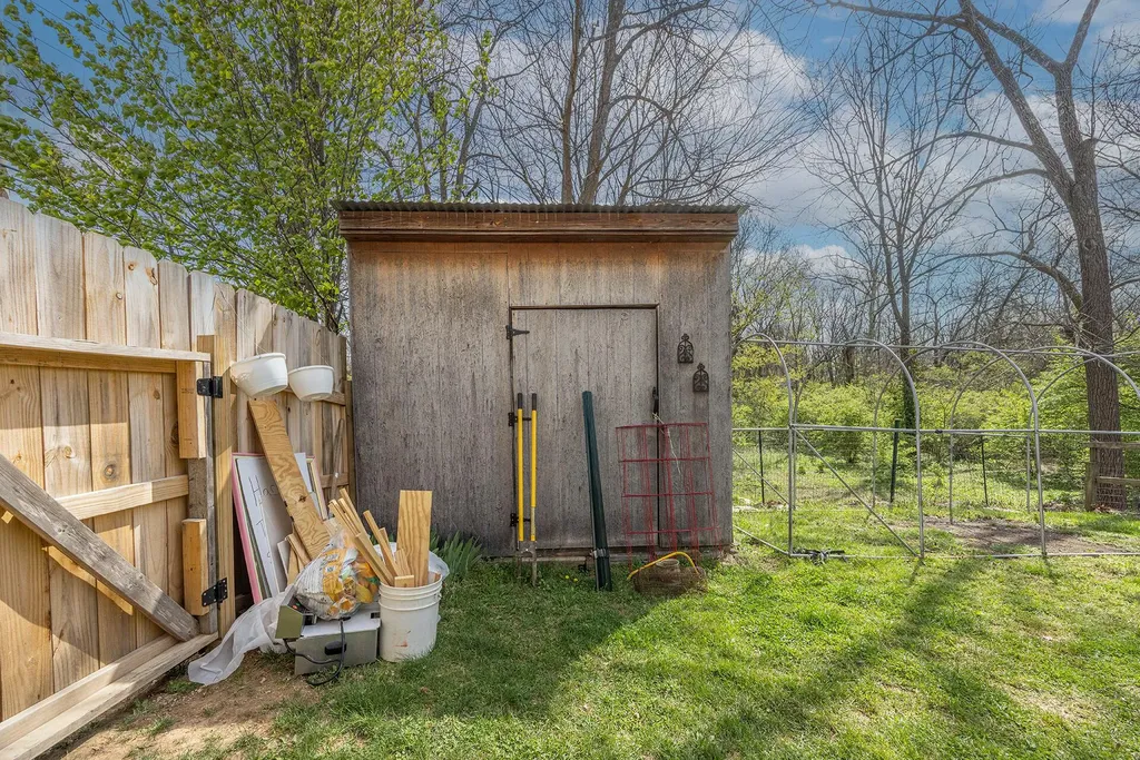 2050 Old Higbee Mill Road Lexington KY 40514