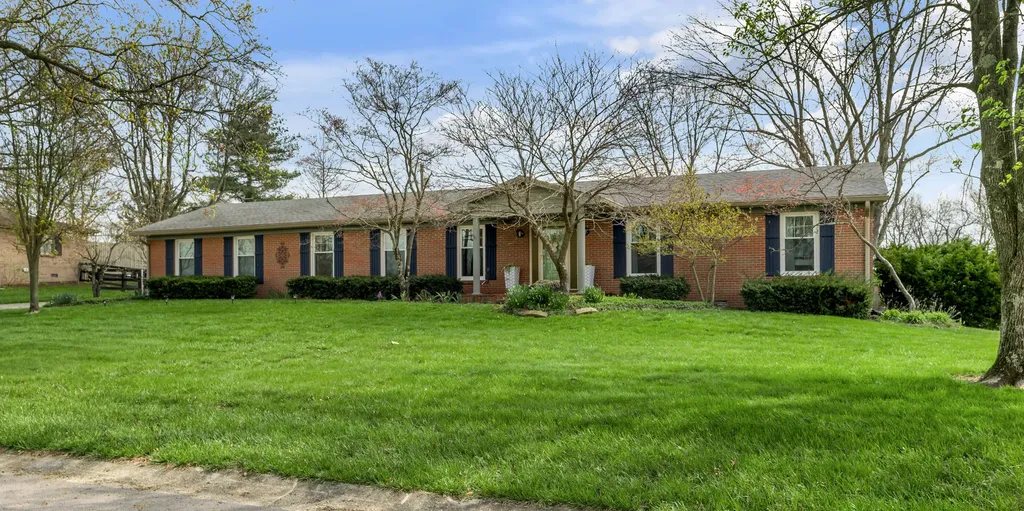 133 Vincewood Drive Nicholasville KY 40356