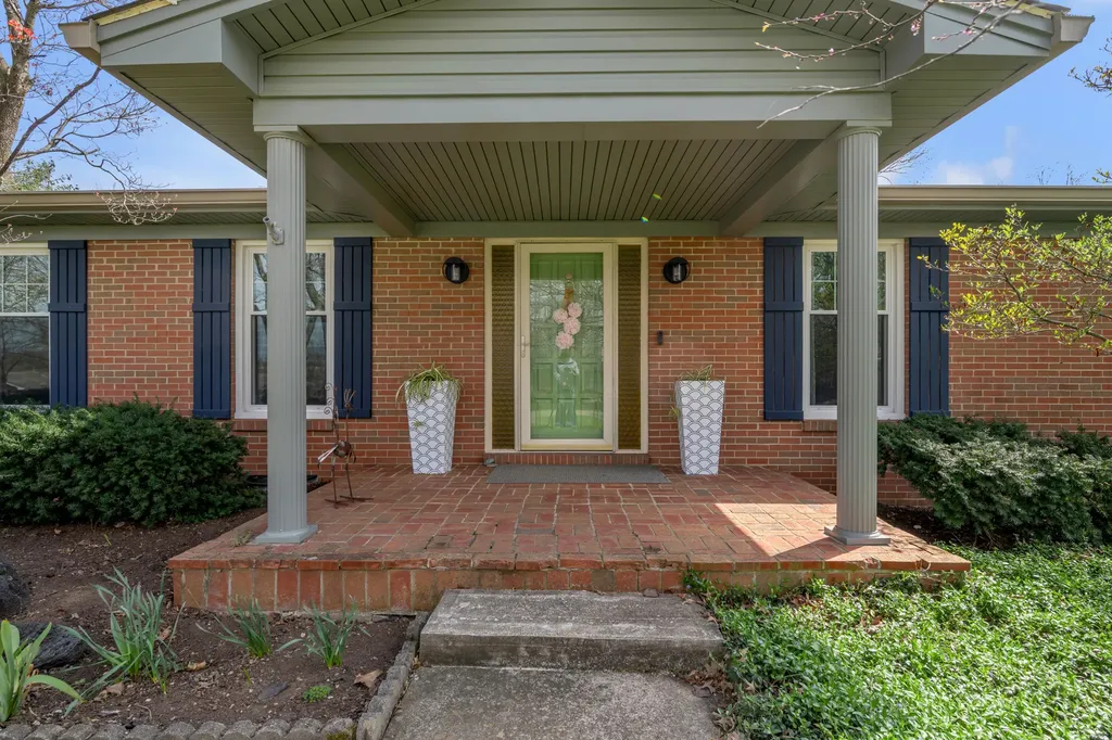133 Vincewood Drive Nicholasville KY 40356