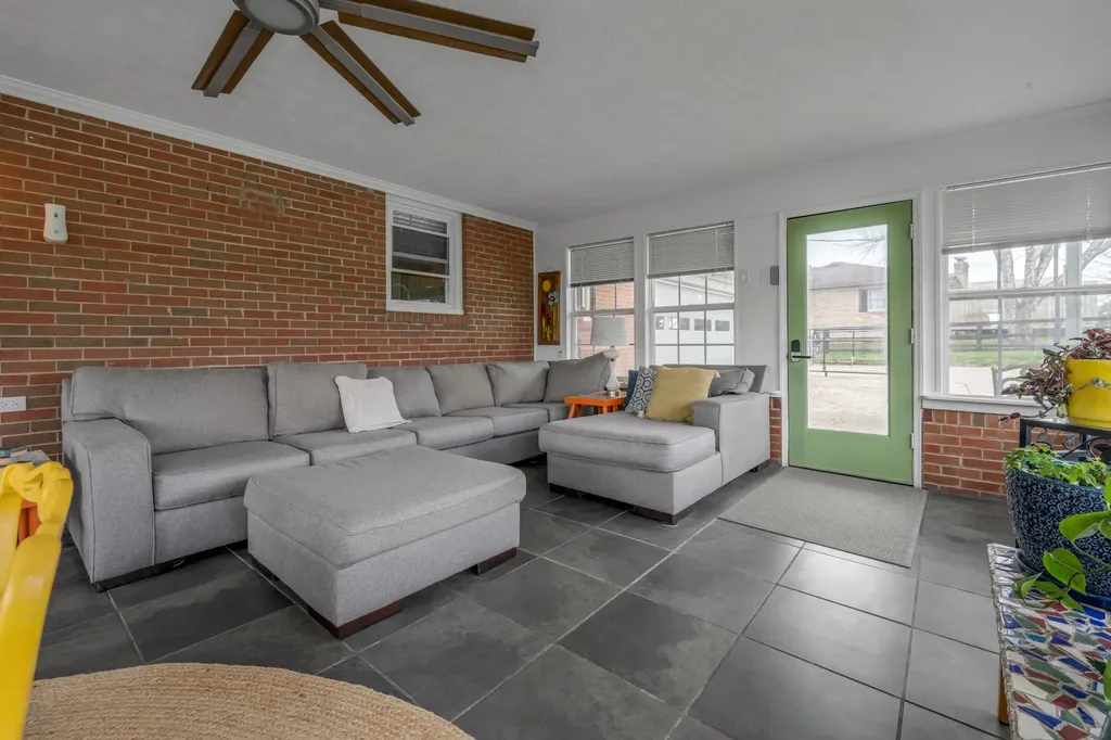 133 Vincewood Drive Nicholasville KY 40356