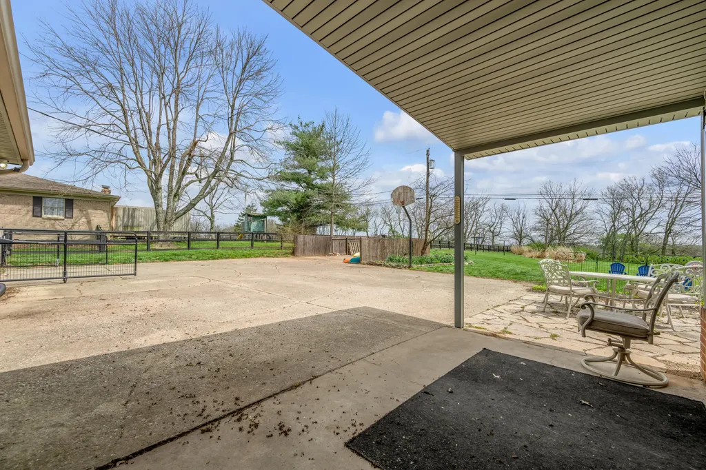 133 Vincewood Drive Nicholasville KY 40356