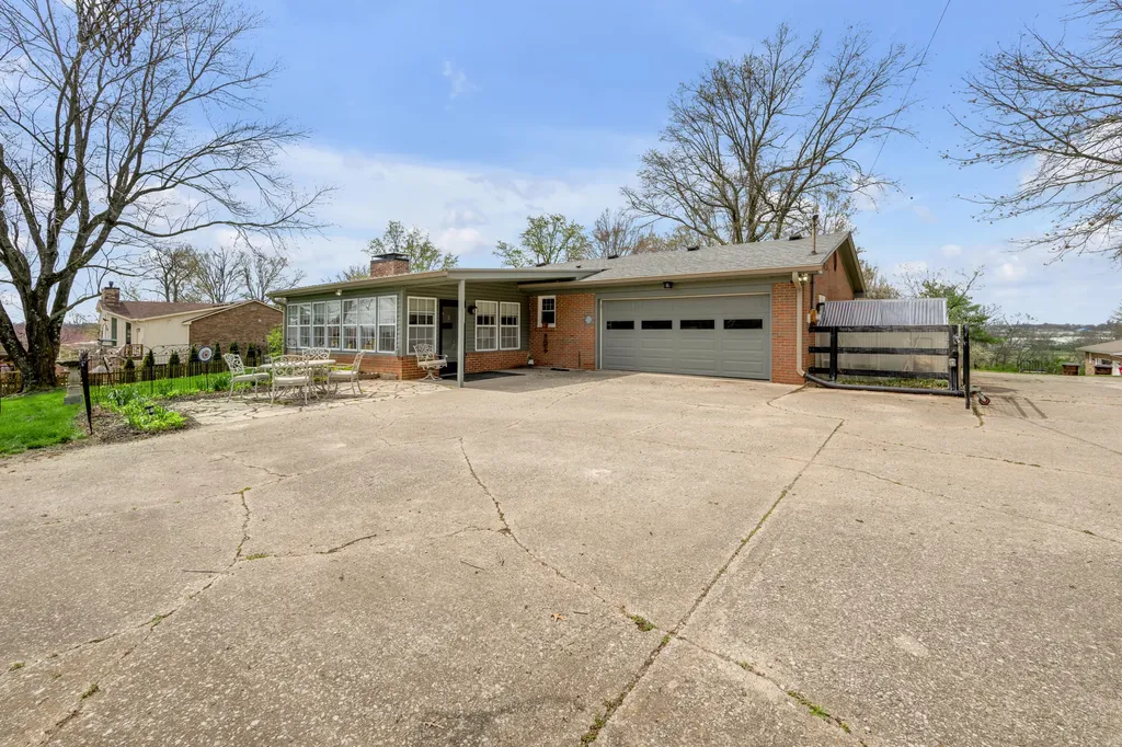133 Vincewood Drive Nicholasville KY 40356