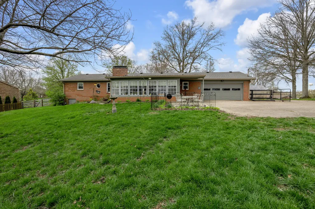 133 Vincewood Drive Nicholasville KY 40356