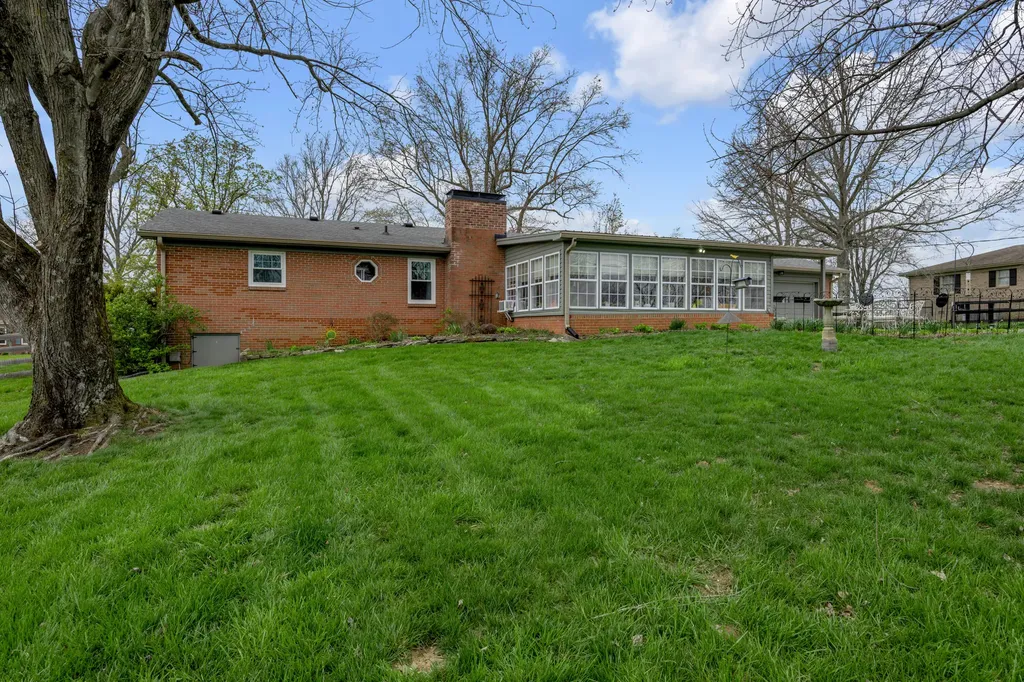 133 Vincewood Drive Nicholasville KY 40356