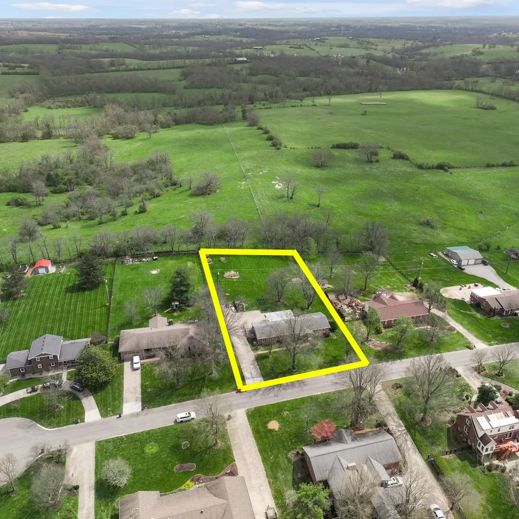 133 Vincewood Drive Nicholasville KY 40356