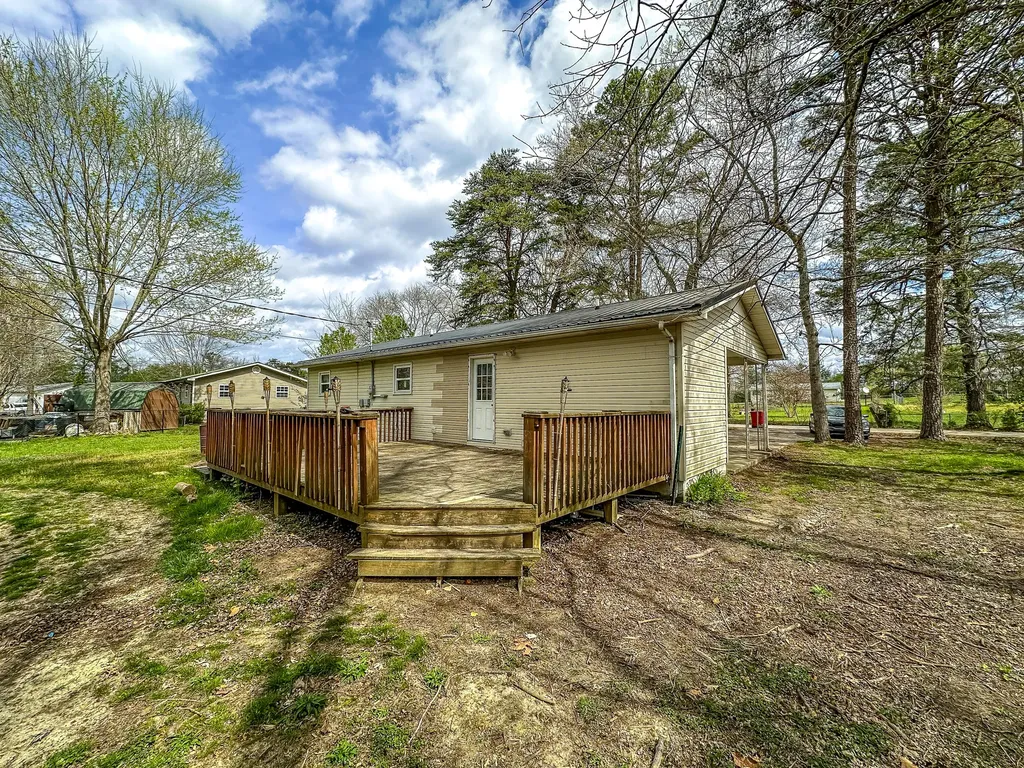 391 Line Creek Road Lily KY 40740