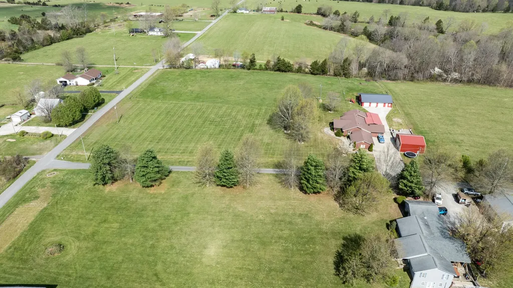 77 Deerfield Lane Dunnville KY 42528