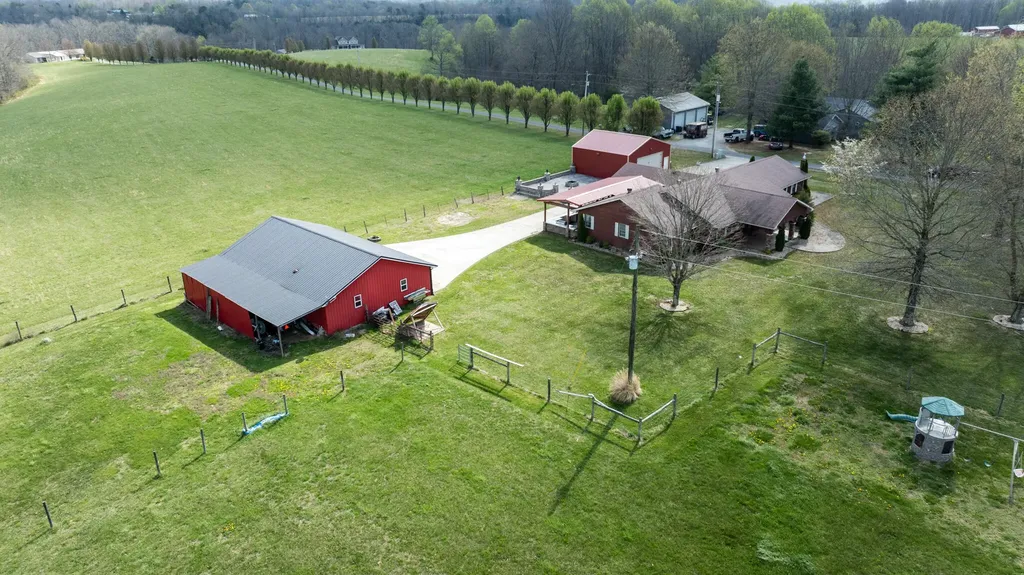 77 Deerfield Lane Dunnville KY 42528