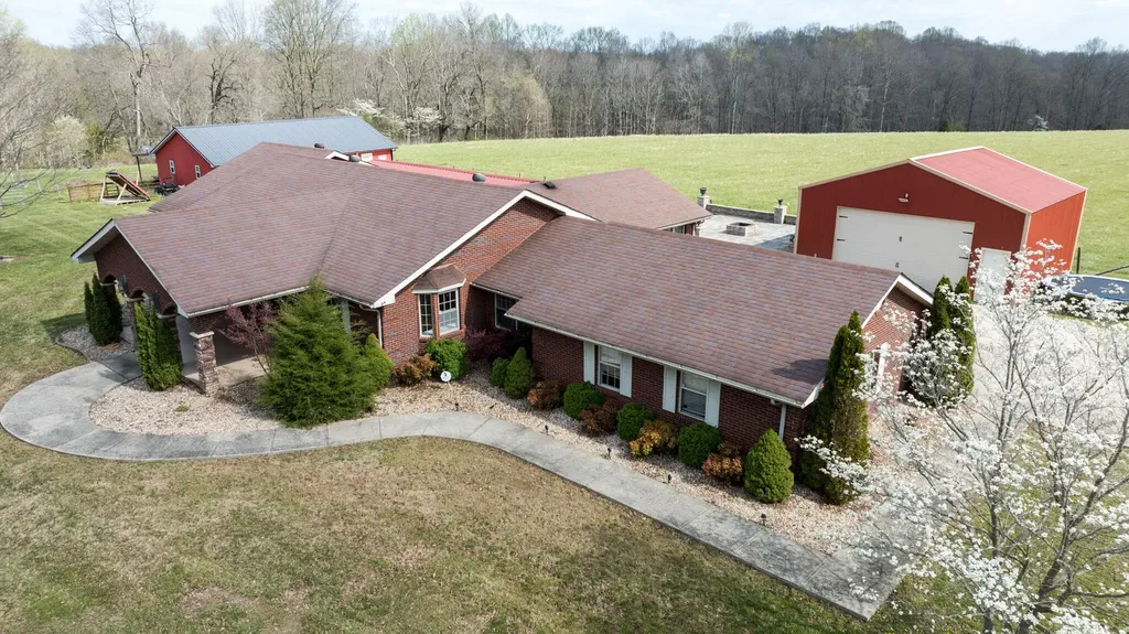 77 Deerfield Lane Dunnville KY 42528