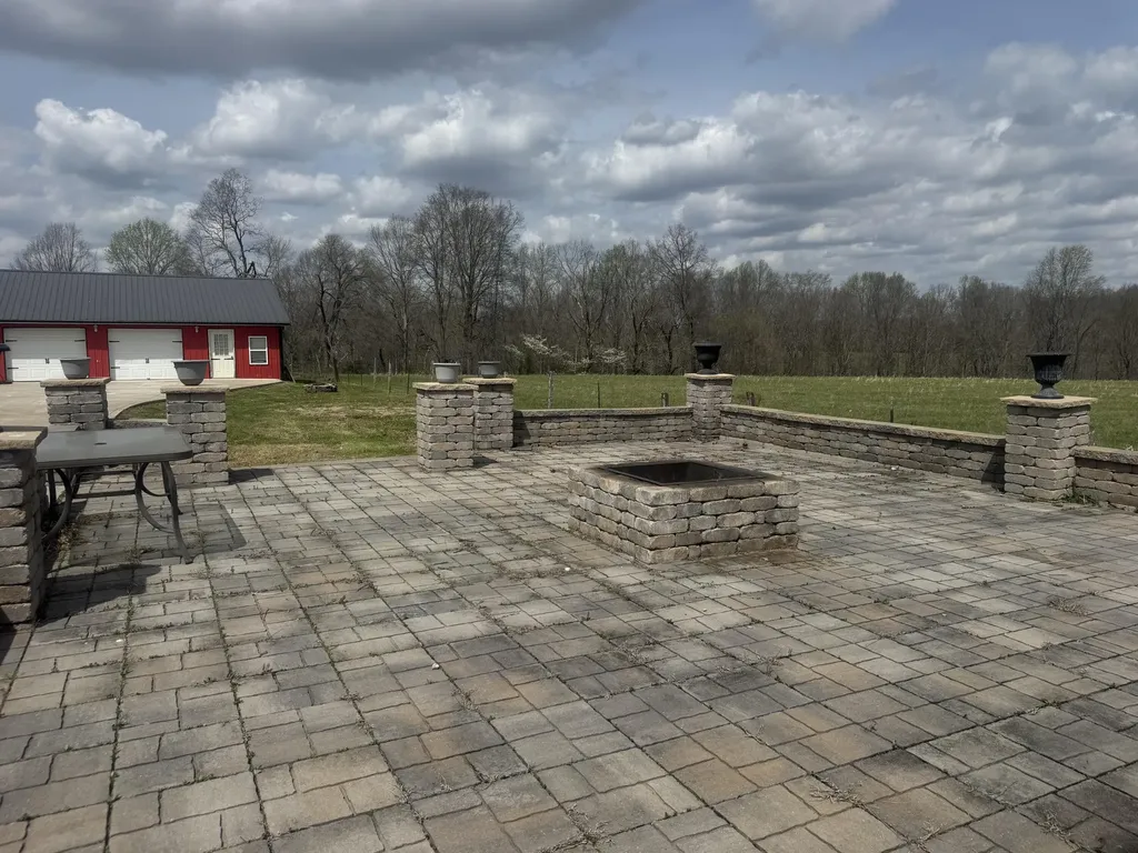 77 Deerfield Lane Dunnville KY 42528