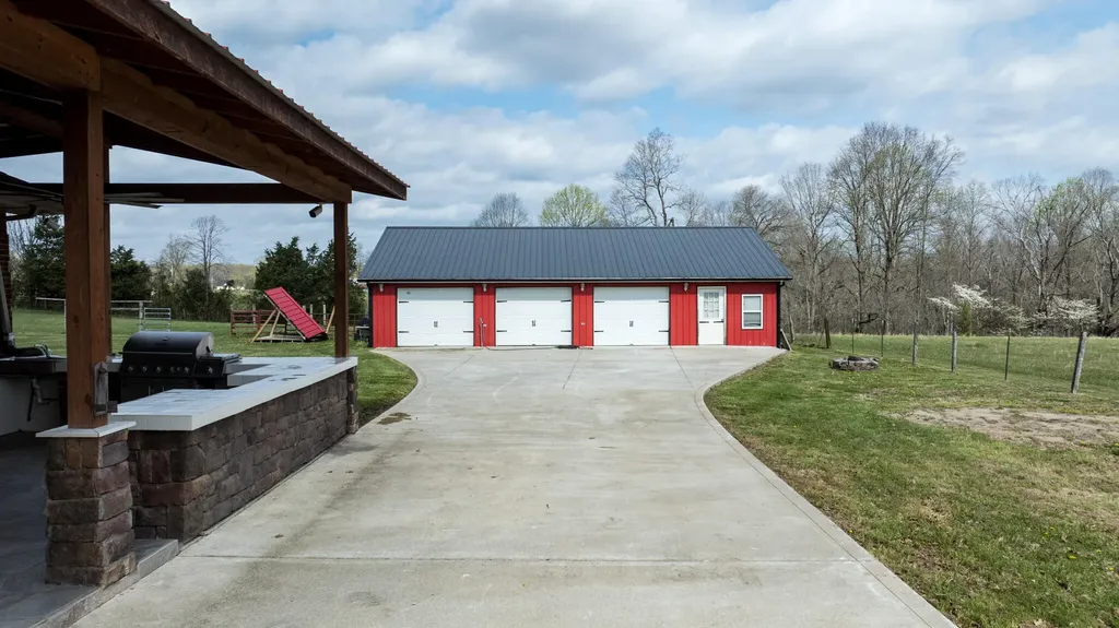 77 Deerfield Lane Dunnville KY 42528