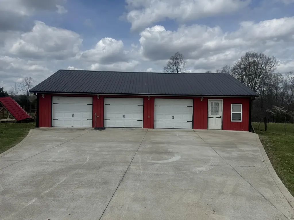 77 Deerfield Lane Dunnville KY 42528