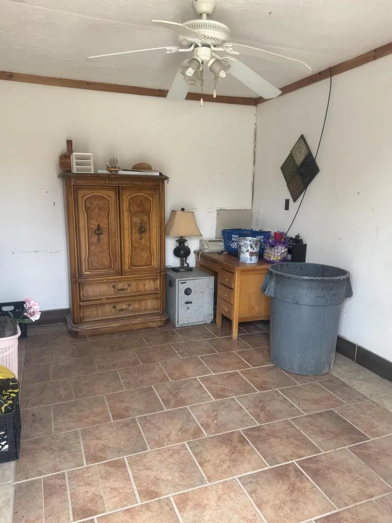 77 Deerfield Lane Dunnville KY 42528