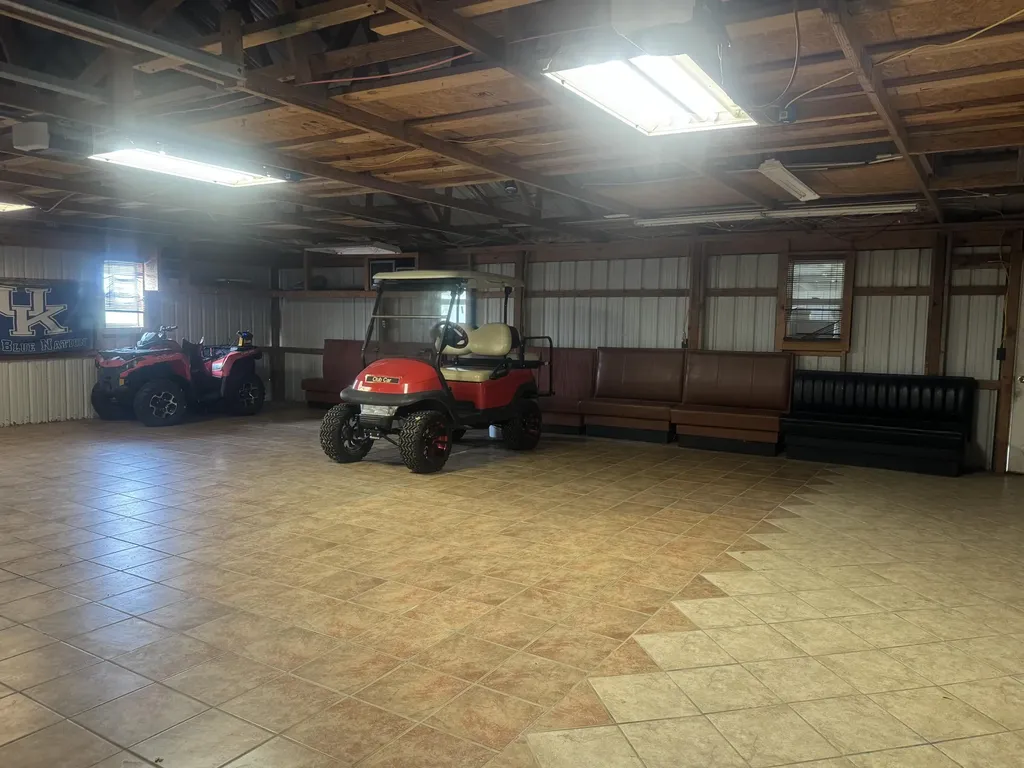 77 Deerfield Lane Dunnville KY 42528