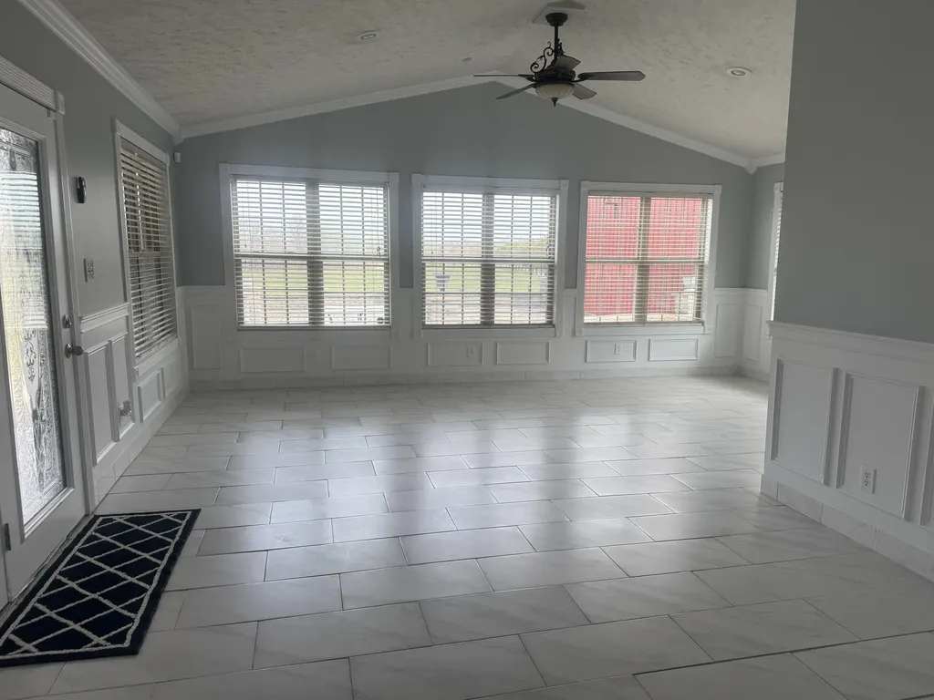 77 Deerfield Lane Dunnville KY 42528