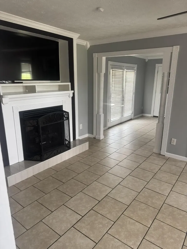 77 Deerfield Lane Dunnville KY 42528
