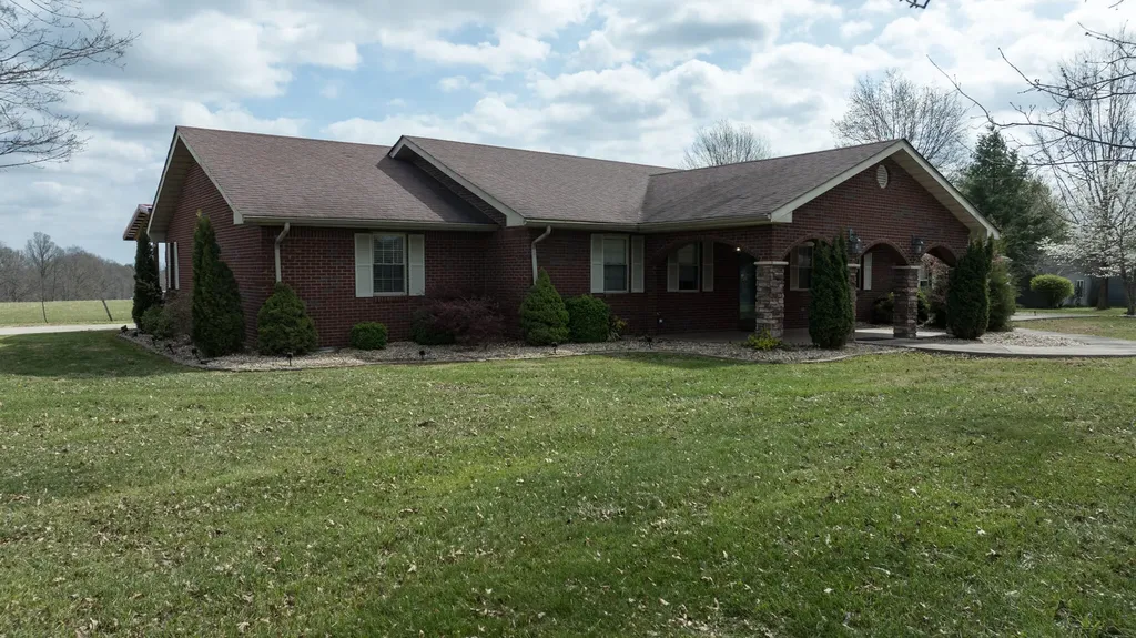 77 Deerfield Lane Dunnville KY 42528