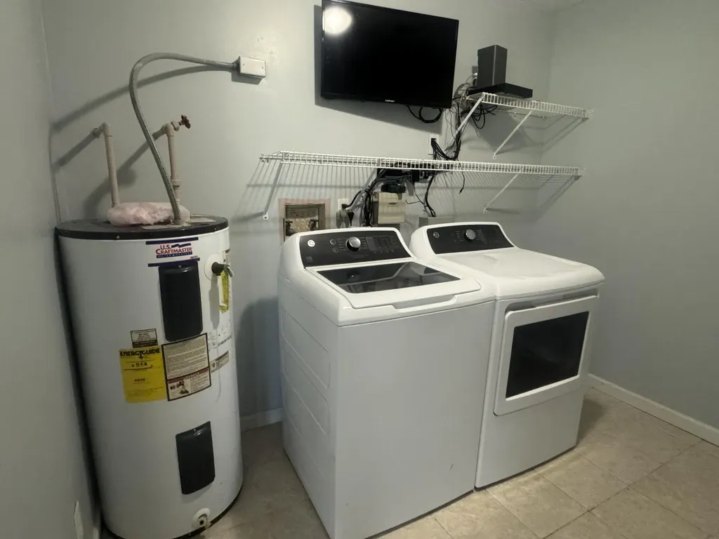 77 Deerfield Lane Dunnville KY 42528
