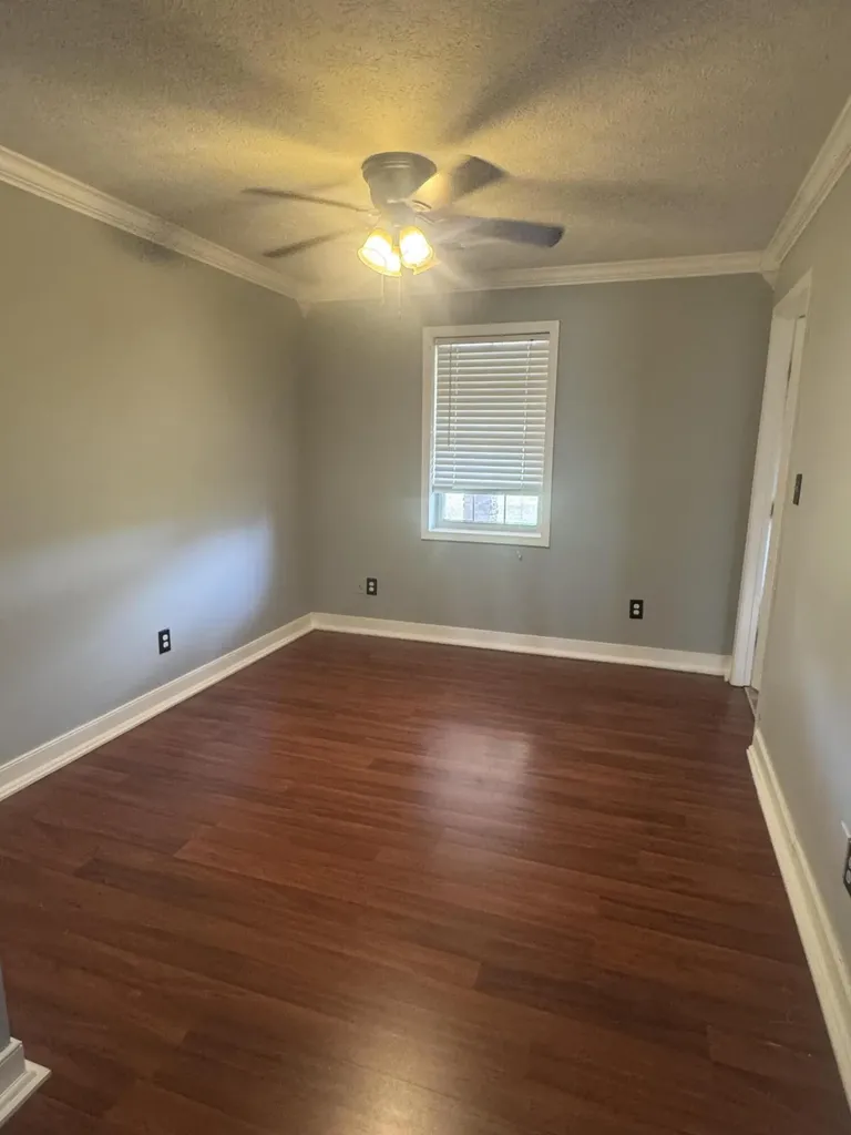 77 Deerfield Lane Dunnville KY 42528