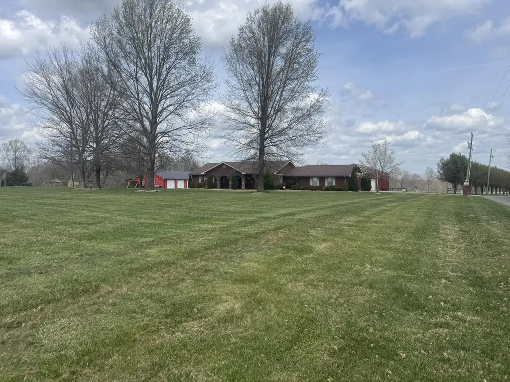 77 Deerfield Lane Dunnville KY 42528