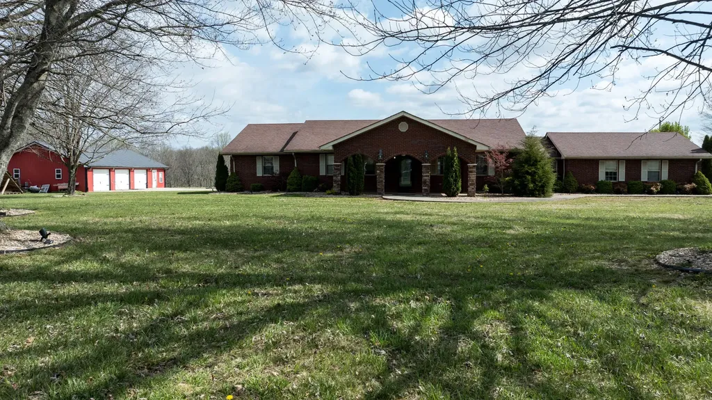 77 Deerfield Lane Dunnville KY 42528