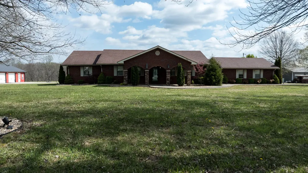 77 Deerfield Lane Dunnville KY 42528