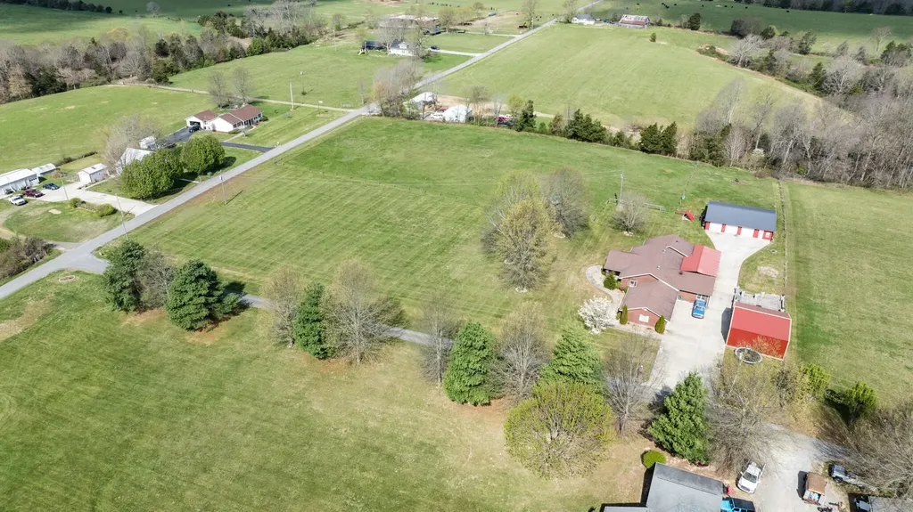 77 Deerfield Lane Dunnville KY 42528