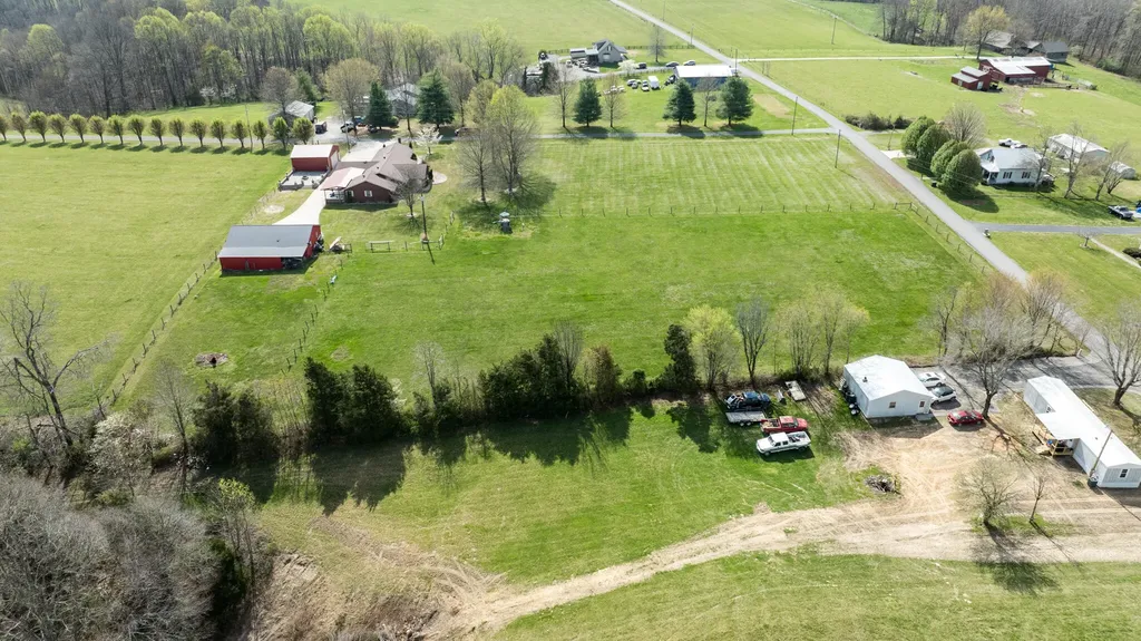 77 Deerfield Lane Dunnville KY 42528