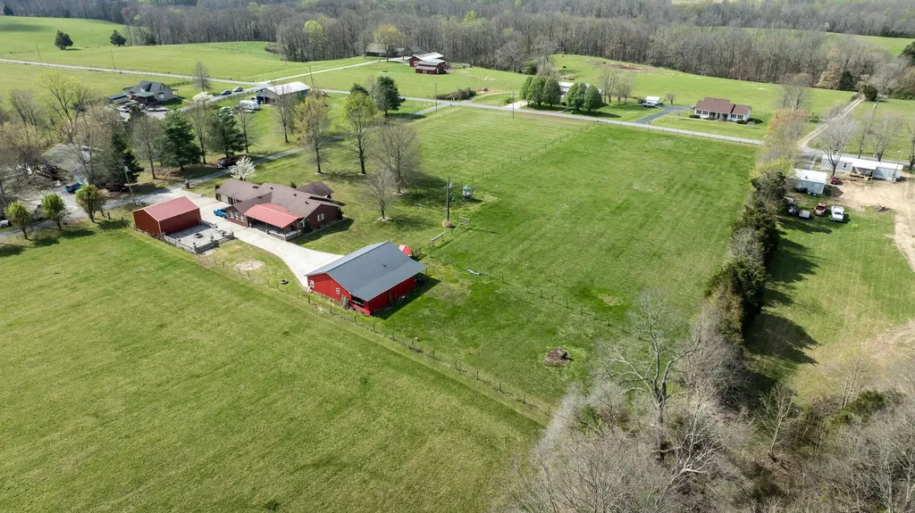 77 Deerfield Lane Dunnville KY 42528