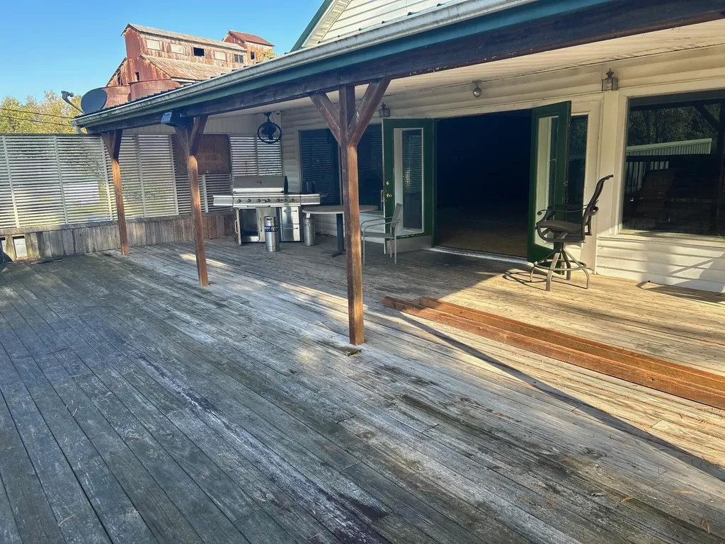 38 E Main Street Paris KY 40361