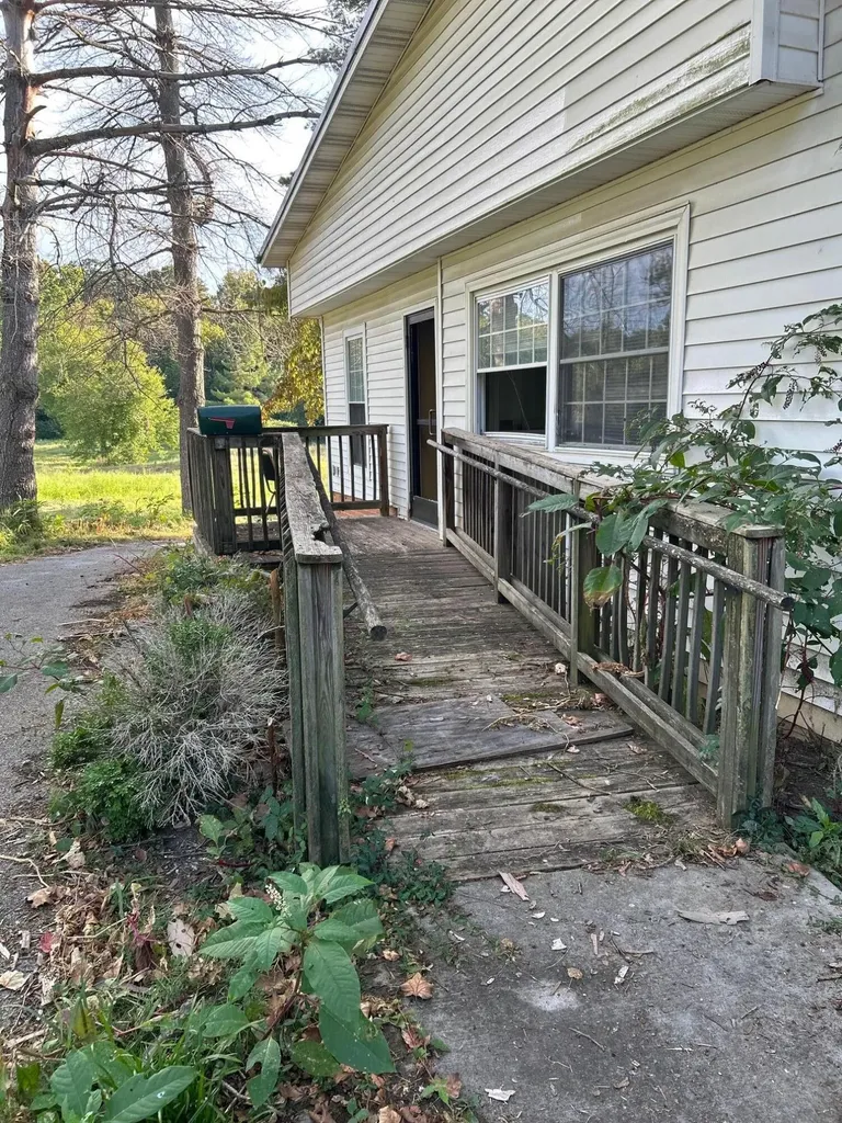 38 E Main Street Paris KY 40361