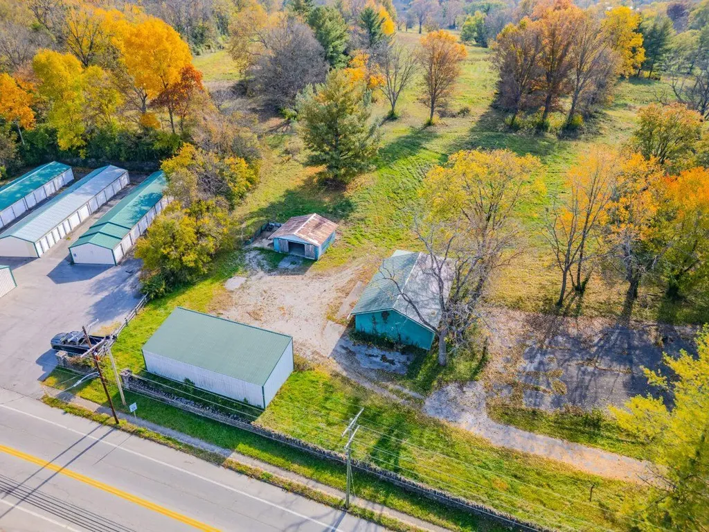 38 E Main Street Paris KY 40361