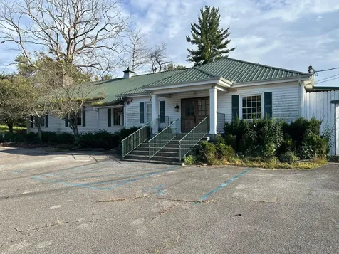 38 E Main Street Paris KY 40361