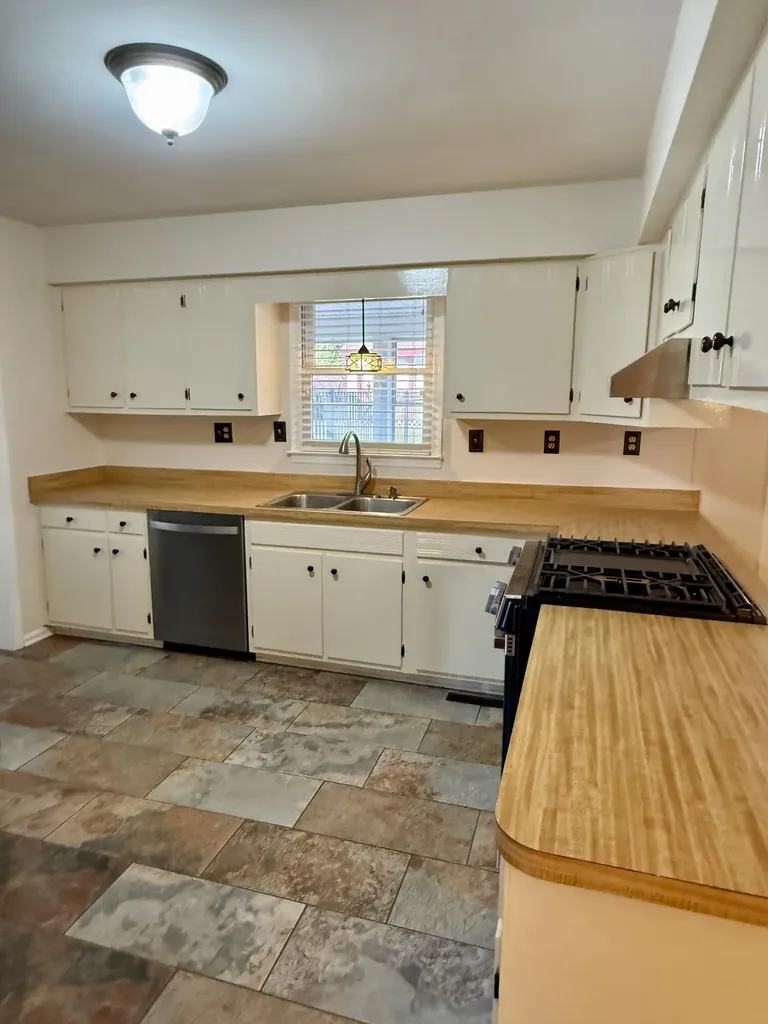 118 Windridge Drive Winchester KY 40391