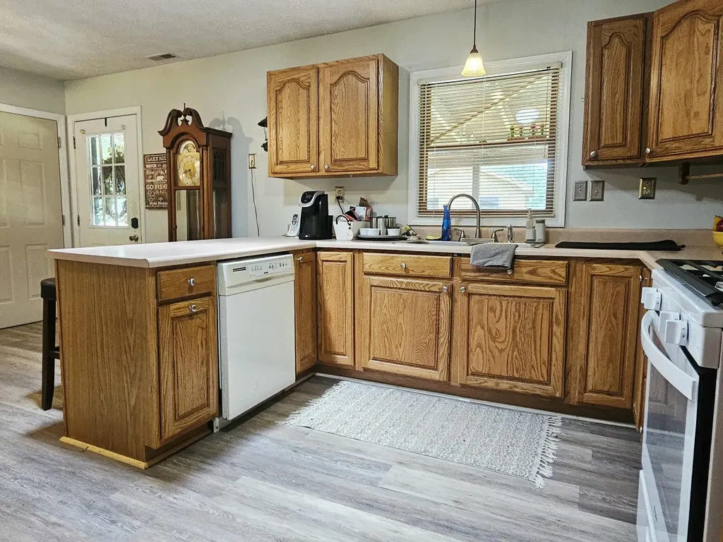 11 Pretty Ridge Road Wellington KY 40387