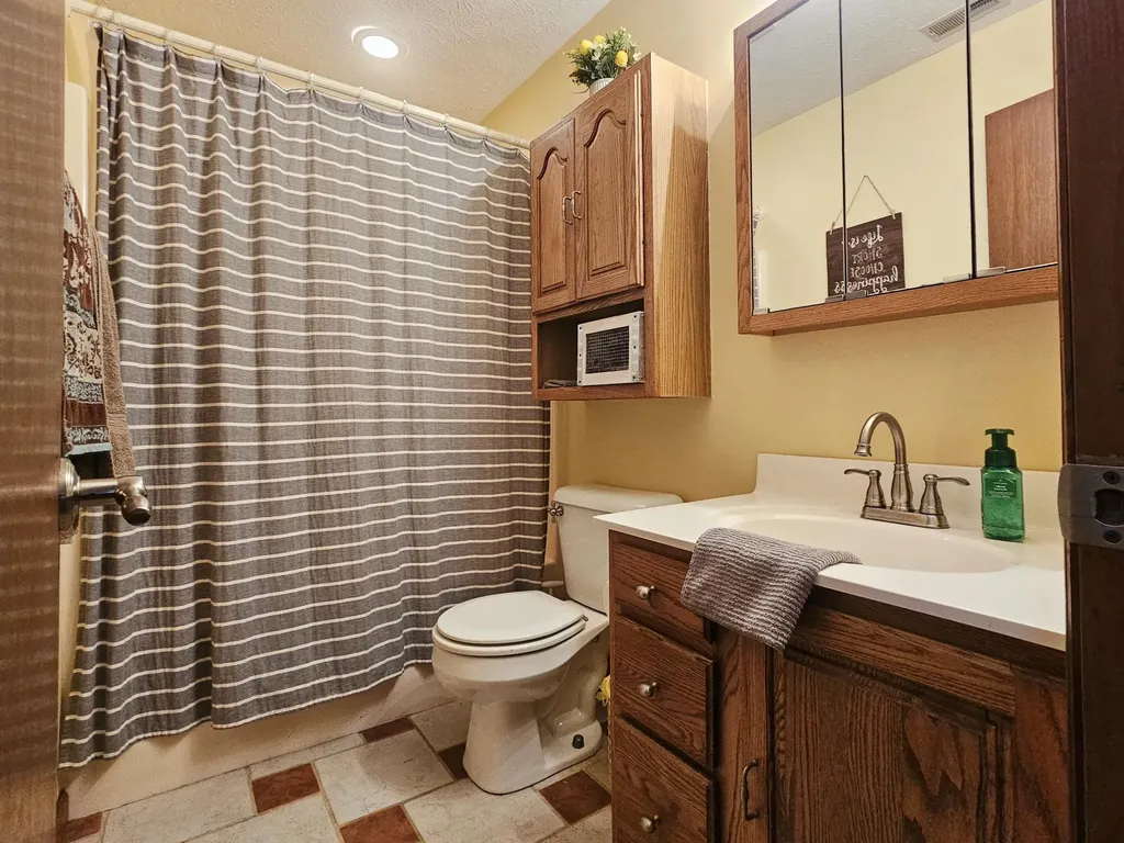 11 Pretty Ridge Road Wellington KY 40387