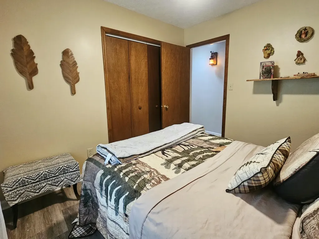 11 Pretty Ridge Road Wellington KY 40387