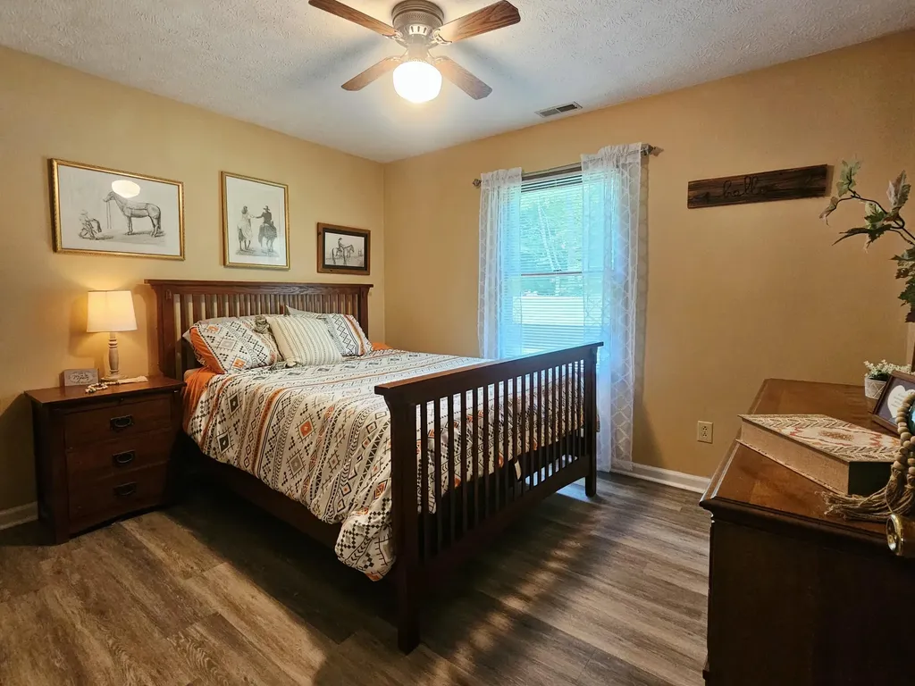 11 Pretty Ridge Road Wellington KY 40387