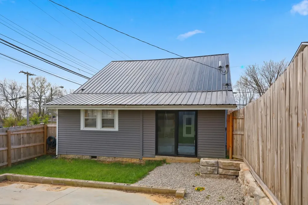 963 Detroit Avenue Lexington KY 40505