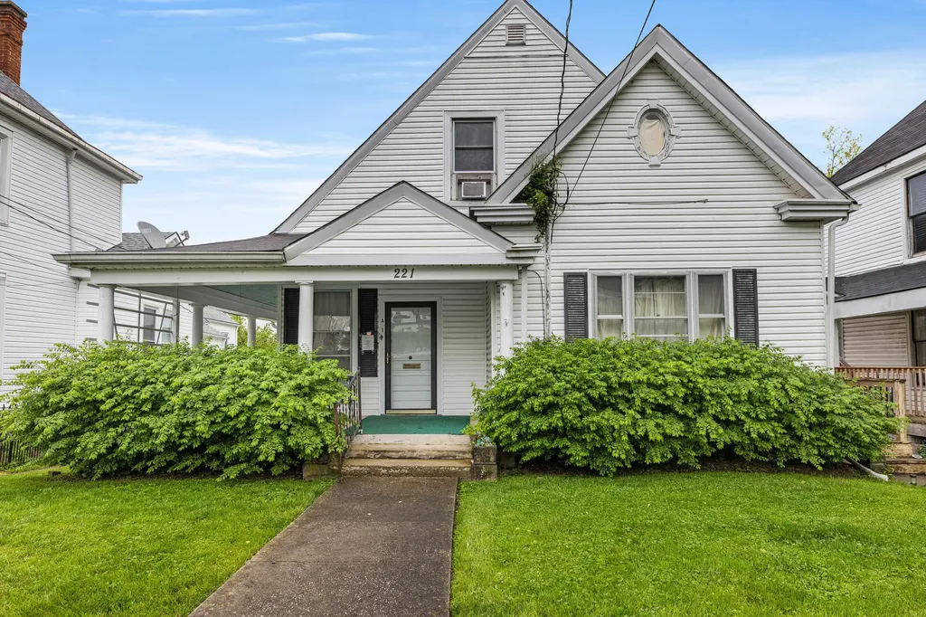 221 S Highland Street Winchester KY 40391