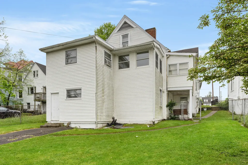 221 S Highland Street Winchester KY 40391